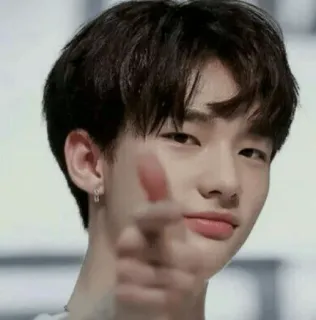 💘 kpop, ฮยอนจิน, stray kids, นักร้อง, ไอดอล, เพลงป๊อปเกาหลี telegram sticker