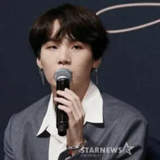 ❄️ Suga kpop, idola, penyanyi, min yoongi, mikrofon whatsapp sticker
