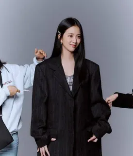 💗 Jisoo kpop, певец, мода, модель, стиль, blackpink, айдол whatsapp sticker