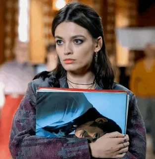 🧊 Maeve Wiley Sex Education Maeve Wiley, Sex Education, Schauspielerin, Emma Mackey, Porträt whatsapp sticker