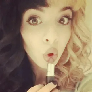 😚 Melanie Martinez Melanie Martinez, cantante, rossetto, bellezza, ritratto telegram sticker