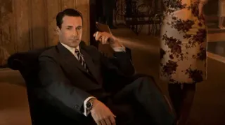😊 Don Draper Mad Men Mad Men, Don Draper, Jon Hamm, AMC, Fernsehen, Anzug, Mann, Rauchen telegram sticker
