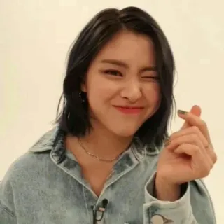 ❤️ Ryu Jin kpop, ไอดอล, รยูจิน, อิทจี, นักร้อง, ผู้หญิง, เด็กผู้หญิง telegram sticker