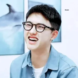 🌏 Dreatle persona, gafas, sonrisa, retrato, hombre, feliz telegram sticker