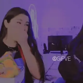 🎈 @GIFVE whatsapp sticker