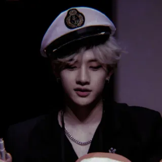 🀄️ orang, topi, bang chan, pelaut, kpop, stray kids telegram sticker