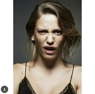 😟 женщина, портрет, выражение лица, человек, блузка telegram sticker