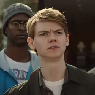 👤 Thomas Brodie-Sangster acteur, homme, portrait, jeune telegram sticker