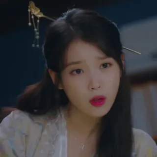 😦 IU Coréen, Chanteur, Actrice, Célébrité, K-Drama whatsapp sticker