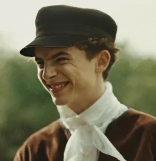 🦇 actor, retrato, hombre, sonriendo, sombrero, bufanda, Timothée Chalamet telegram sticker