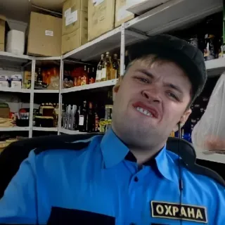 😼 ОХРАНА Sicherheitsdienst, russisch, охрана, Uniform, blaues Hemd, Mann, Mütze telegram sticker
