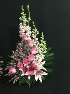 🌸 Kompozycja kwiatowa, Aranżacja kwiatowa, Róże, Lilie, Różowy, Biały, Bukiet, Kwiaty telegram sticker