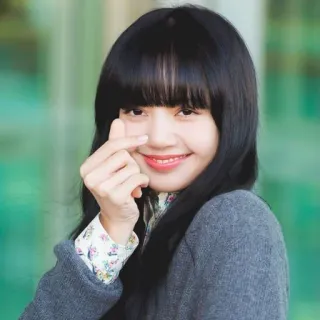 ♥️ Lisa K-pop, ลิซ่า, คนดัง, นักร้อง, ไอดอล, ทำมือรูปหัวใจ telegram sticker