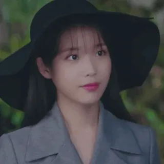 🌙 IU Koreanischer Sänger, Schauspielerin, IU, K-Pop, Hut, Koreanisch telegram sticker