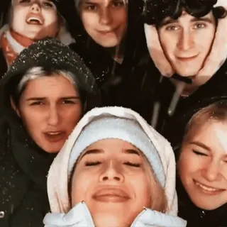 😝 grupo, pessoas, amigos, neve, inverno, jovens adultos telegram sticker