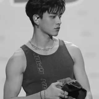 🔗 HIGH HE GMBH pria, tank top, perhiasan, monokrom, potret, mode telegram sticker