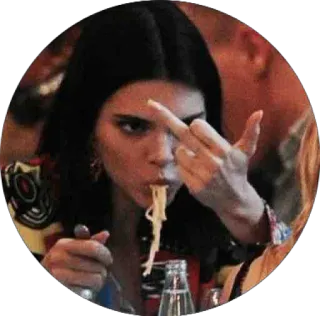 🖕 dito medio, gesto offensivo, donna, mangiare, cibo, spaghetti telegram sticker
