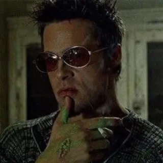 🧼 Tyler Durden Fight Club fight club, tyler durden, brad pitt, cigarrillos, violencia, jabón, películas telegram sticker