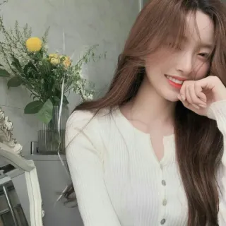 🫐 woman, smiling, flowers, brunette, portrait, beauty, girl, style telegram sticker