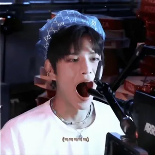 ⭐ ㅋㅋㅋㅋㅋㅋㅋㅋ persona, bocca aperta, reazione, emoji, risata whatsapp sticker