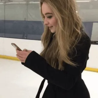 🥀 Sabrina Carpenter cantante, attrice, pattinaggio artistico, telefono, ritratto telegram sticker