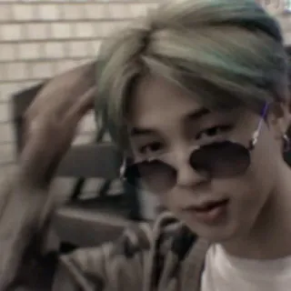 🧳 Jimin kpop, idol, cantante, gafas, jimin, bts whatsapp sticker