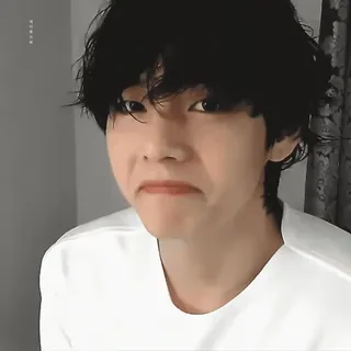 🤭 V K-pop, BTS, Kim Taehyung, cantante, ídolo, músico telegram sticker
