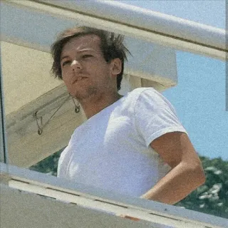 ⚽ Louis Tomlinson Sänger, Promi, Porträt, männlich, Person, berühmt, Musiker telegram sticker