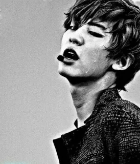🥀 personne, monochrome, homme, chanteur, sueur, asiatique telegram sticker