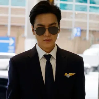😎 Lee Min-ho attore, celebrità, coreano, pilota, uniforme, moda telegram sticker