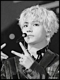 🖇 V K-pop, chanteur, V, BTS, Idole, coréen, musique, célébrité telegram sticker