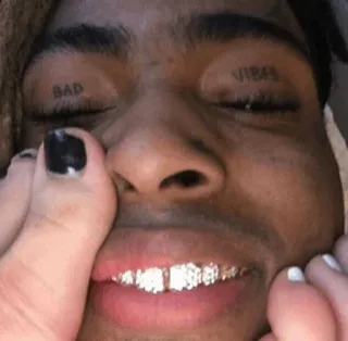 😁 XXXTentacion BAD VIBES XXXTentacion, นักดนตรี, Bad Vibes, แร็ปเปอร์, รอยสัก telegram sticker