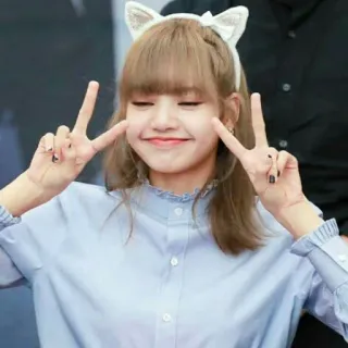 🌸 Lisa Lisa, K-pop, Blackpink, Vredesteken, Kattenoren, Idool, Zangeres telegram sticker