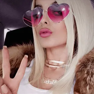 😘 vrouw, blond, hart zonnebril, vredesteken, mode, selfie, pose telegram sticker
