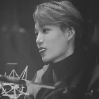 🗝 Kai kpop, ไอดอล, นักร้อง, exo, เพลง, เอเชีย telegram sticker