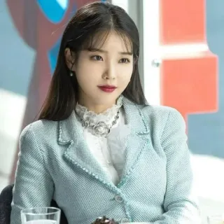 😏 IU coréen, célébrité, actrice, chanteuse, k-pop, femme, portrait whatsapp sticker
