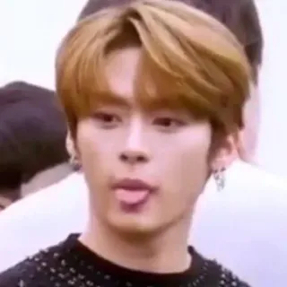 😛 kpop, zunge, gesicht, ausdruck, portrait, asiatisch telegram sticker