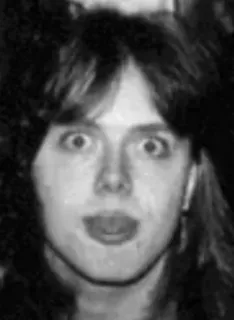 😝 Lars Ulrich musicista, batterista, metallica, rock, bianco e nero telegram sticker