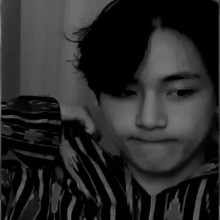 😐 V kpop, bts, 歌手, 偶像, 音乐, 亚洲, 肖像 telegram sticker