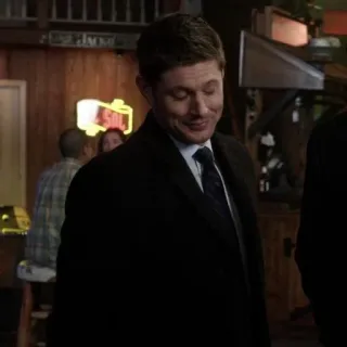 🚢 Dean Winchester Supernatural hombre, traje, corbata, sobrenatural whatsapp sticker