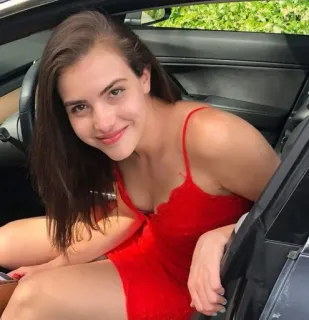 ☺️ mulher, vestido vermelho, carro, sorrindo, linda, menina telegram sticker