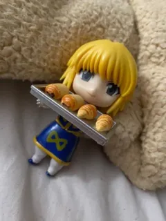 🕷️ Kurapika Hunter x Hunter anime, manga, chibi, figurine, food, bakery, dessert, croissant telegram sticker