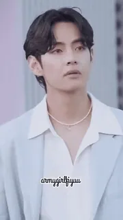 😔 V armygirljiyuu v, bts, kpop, idol, sänger whatsapp sticker