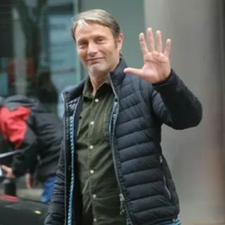 🖐 Mads Mikkelsen 俳優, 有名人, 男性, 手を振る telegram sticker