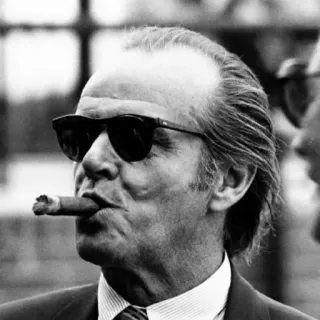 🚬 Jack Nicholson actor, cigarro, gafas de sol, fumando telegram sticker