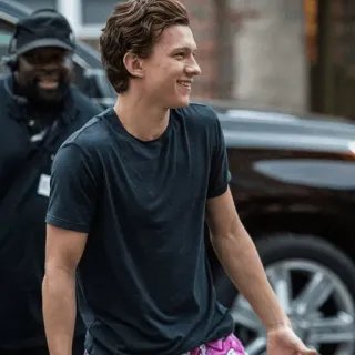 ⚙ Tom Holland hombre, sonrisa, actor, retrato whatsapp sticker