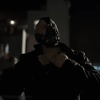 😠 Bane The Dark Knight Rises Bane, Batman, Cavaleiro das Trevas, Máscara, Vilão, DC Comics, Supervilão whatsapp sticker