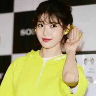 🦋 IU IU, Корейская певица, K-pop, Знаменитость, Женщина, Актриса whatsapp sticker