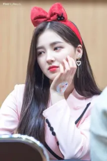 🙇‍♀ Nancy femme, célébrité, coréenne, asiatique, actrice, chanteuse telegram sticker