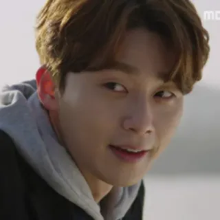 ☺️ Park Seo-joon นักแสดงเกาหลี, ผู้ชาย, ยิ้ม, ภาพเหมือน, คนดัง, พัคซอจุน telegram sticker